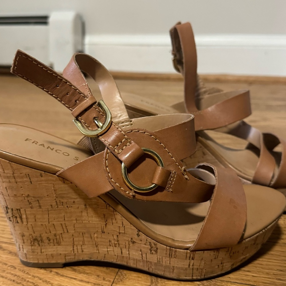Franco Sarto Leather Platform Wedge Sandal Heel Size 7
